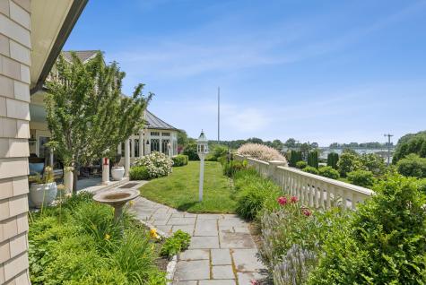 60 Ocean Avenue Kennebunkport ME 04046