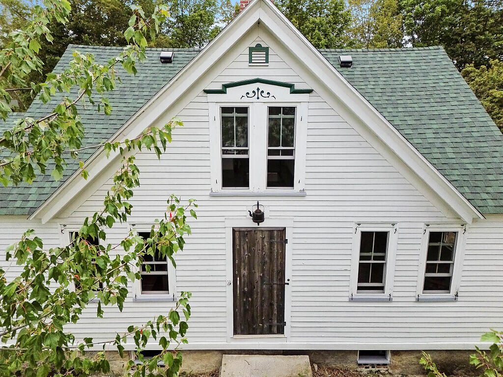 850 Lawrence Road Pownal ME 04069