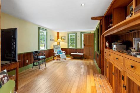 850 Lawrence Road Pownal ME 04069