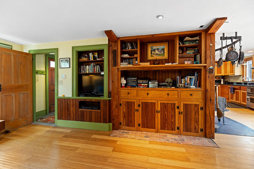 850 Lawrence Road Pownal ME 04069