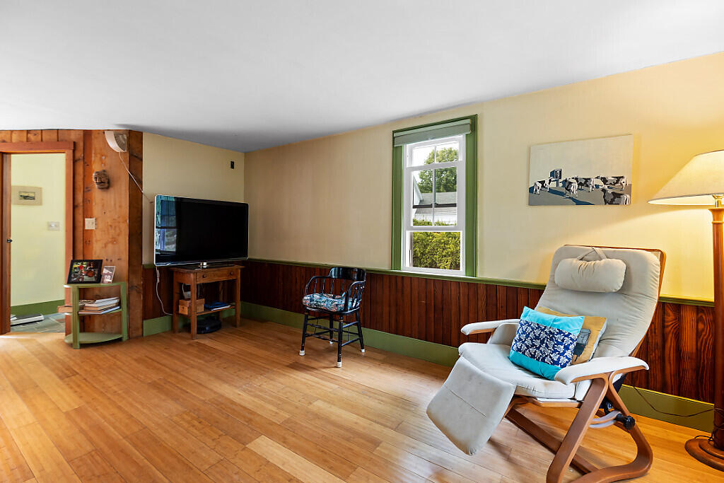 850 Lawrence Road Pownal ME 04069