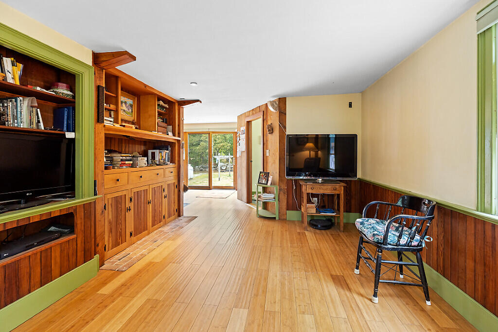 850 Lawrence Road Pownal ME 04069