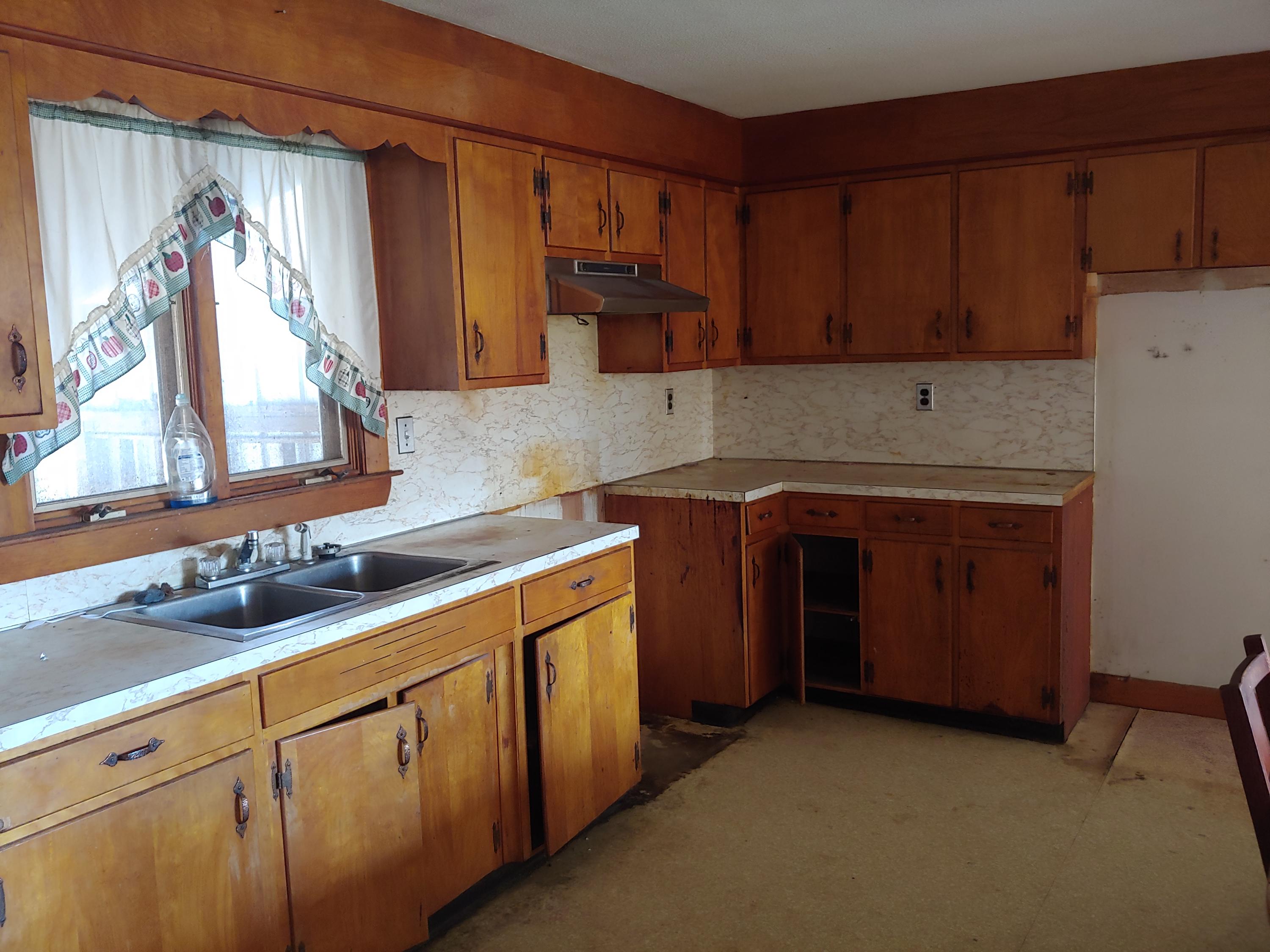 160 Barton Road Windsor ME 04363