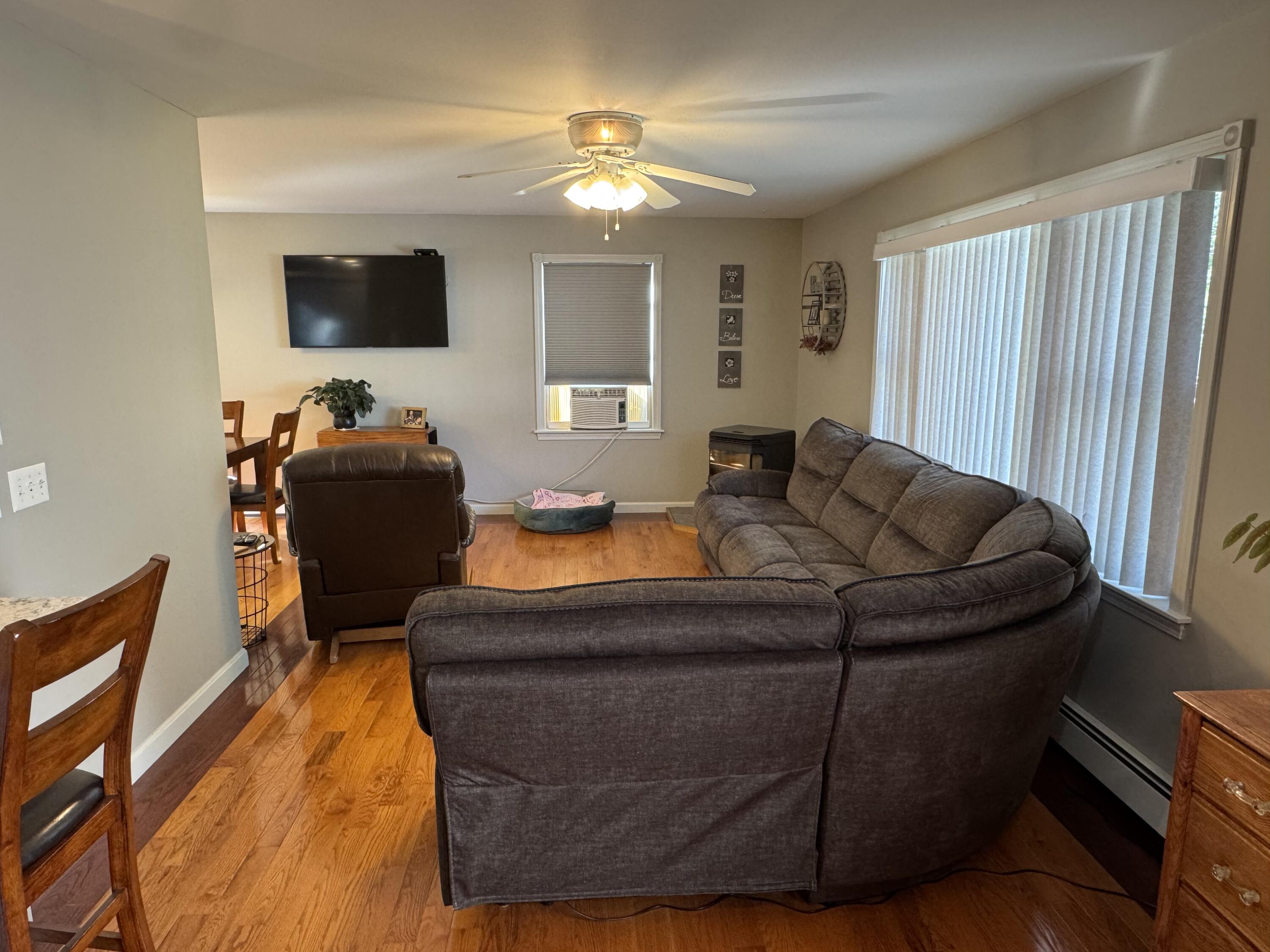 17 Lynn Avenue Brewer ME 04412