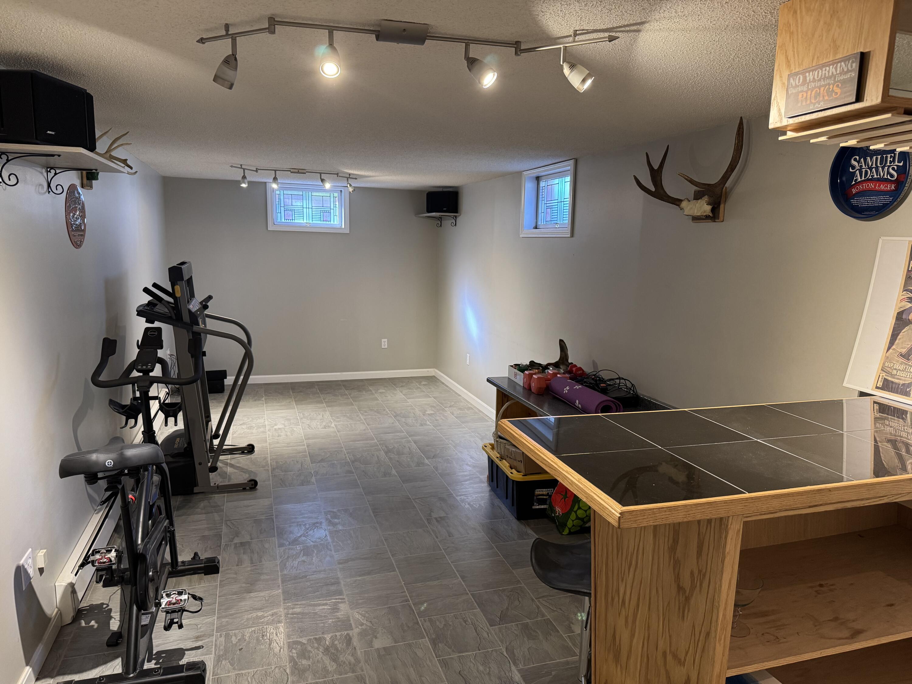 17 Lynn Avenue Brewer ME 04412