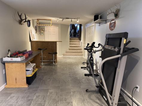 17 Lynn Avenue Brewer ME 04412