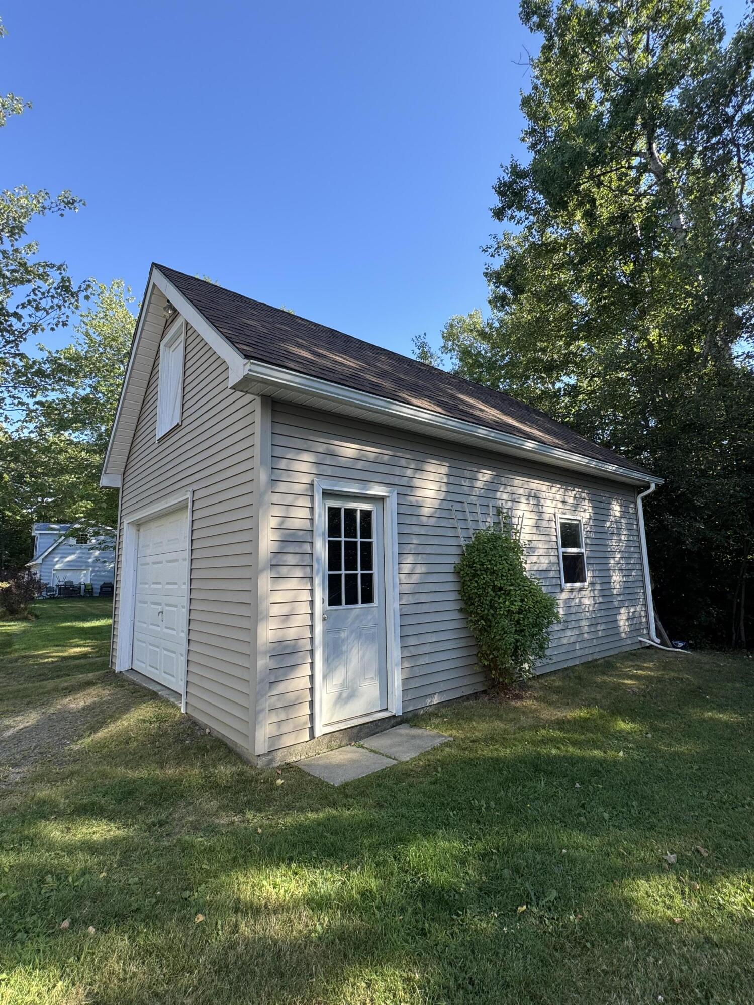 17 Lynn Avenue Brewer ME 04412