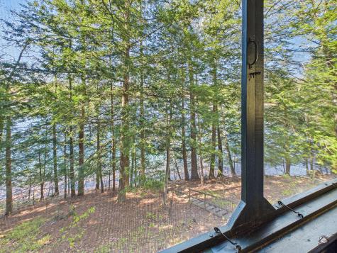 587 Scenic Drive E Manchester ME 04351