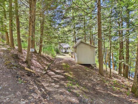 587 Scenic Drive E Manchester ME 04351