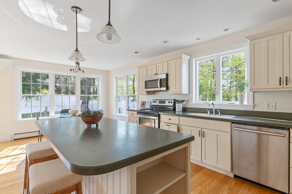 245 Auburn Street Portland ME 04103