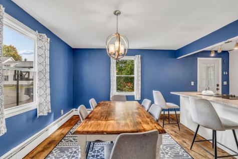 27 Front Street Topsham ME 04086