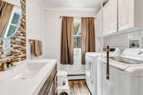 27 Front Street Topsham ME 04086