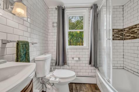 27 Front Street Topsham ME 04086