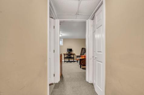 27 Front Street Topsham ME 04086