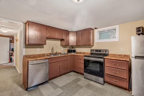 27 Front Street Topsham ME 04086