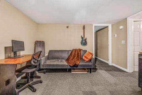 27 Front Street Topsham ME 04086