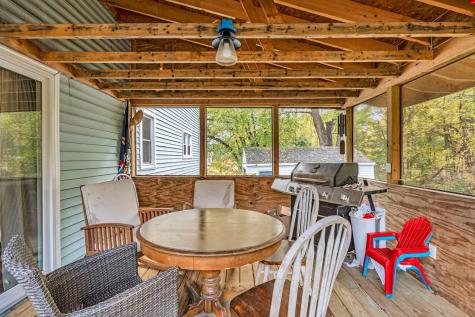 27 Front Street Topsham ME 04086