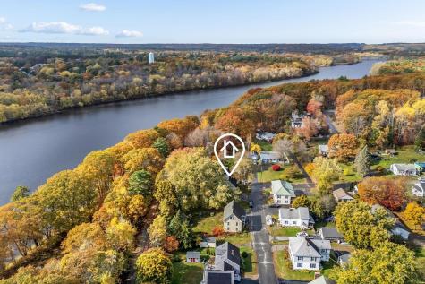 27 Front Street Topsham ME 04086