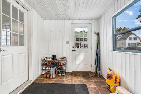 27 Front Street Topsham ME 04086