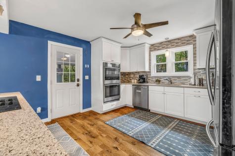 27 Front Street Topsham ME 04086