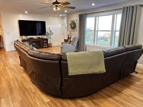 76 Knoll Crest Drive Bangor ME 04401