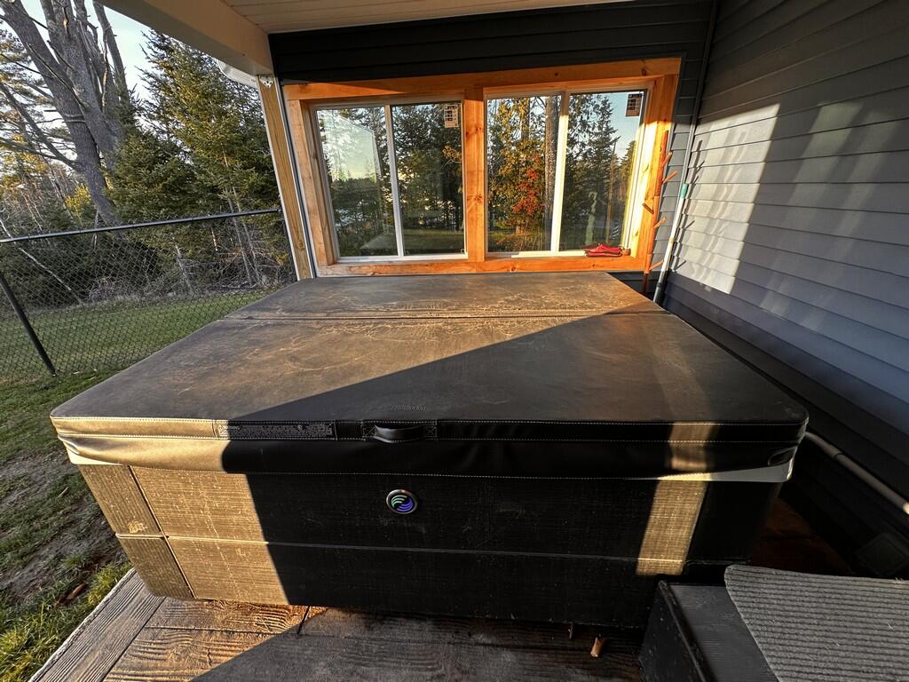 76 Knoll Crest Drive Bangor ME 04401