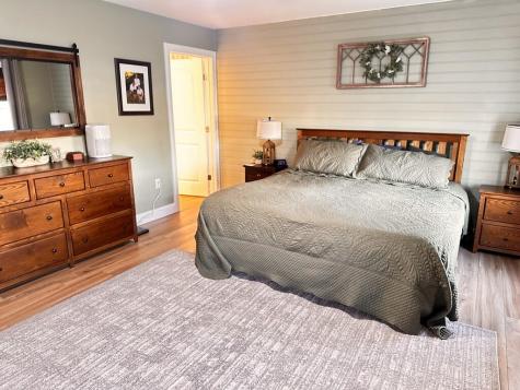 76 Knoll Crest Drive Bangor ME 04401