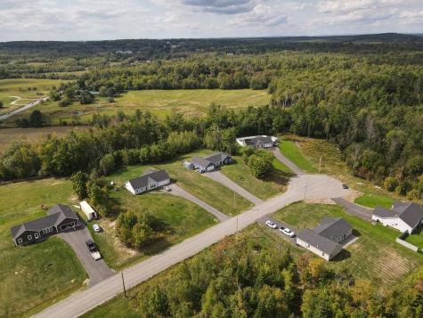 76 Knoll Crest Drive Bangor ME 04401