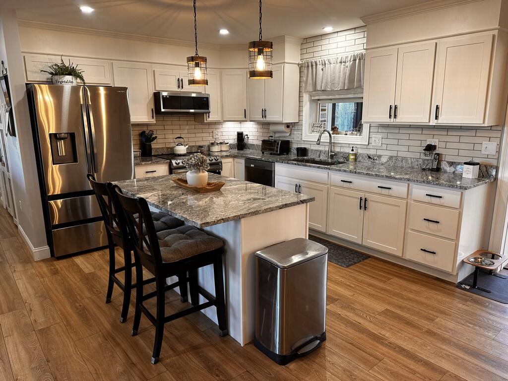 76 Knoll Crest Drive Bangor ME 04401