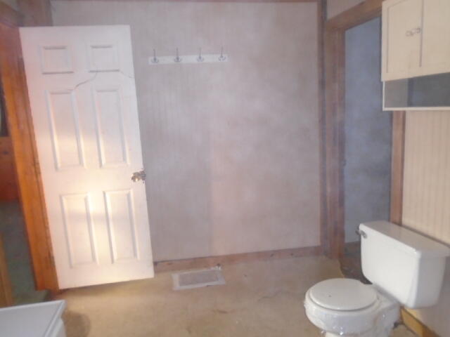 196 River Road Benton ME 04901