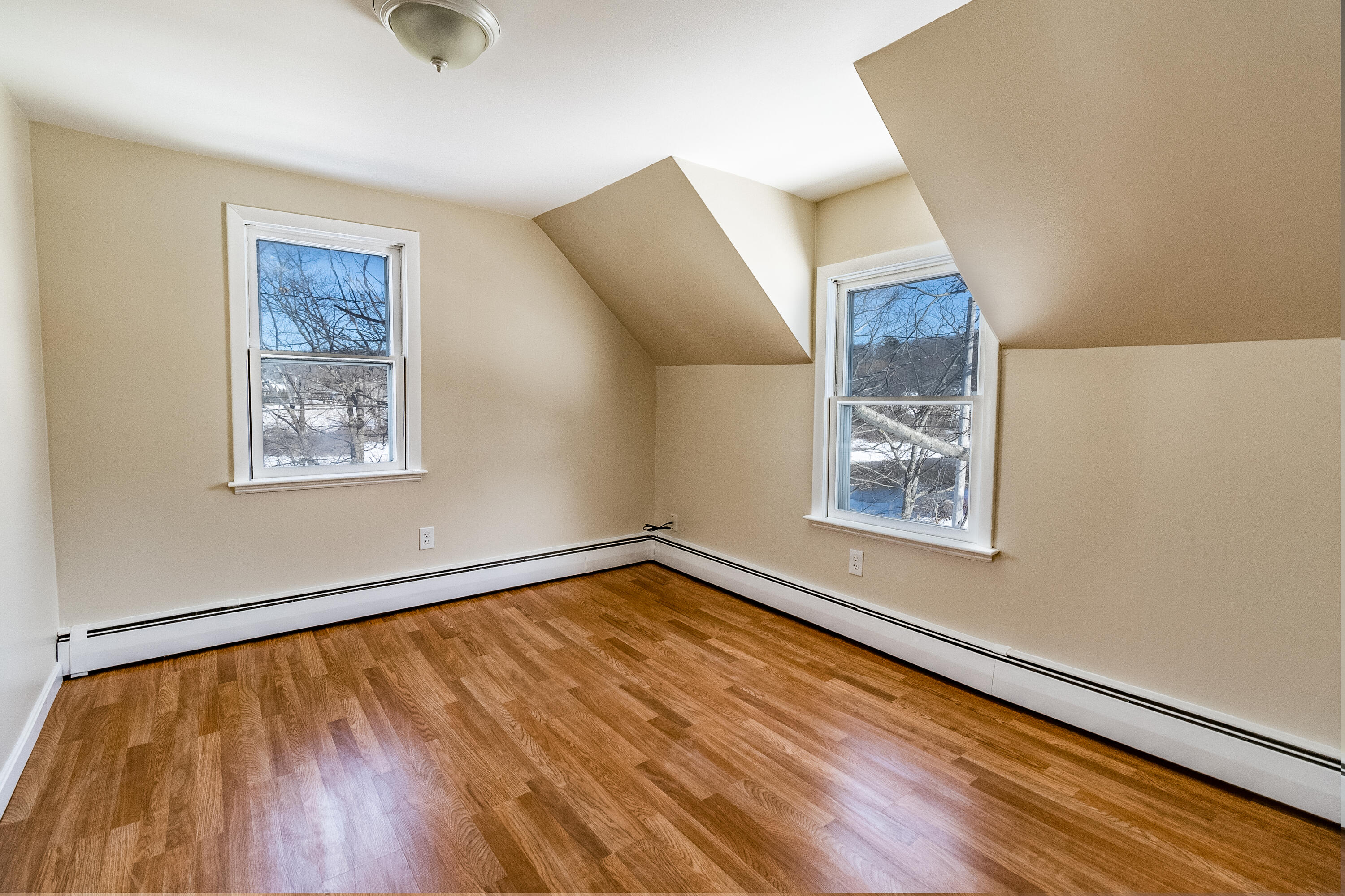 88 Island Road Sabattus ME 04280
