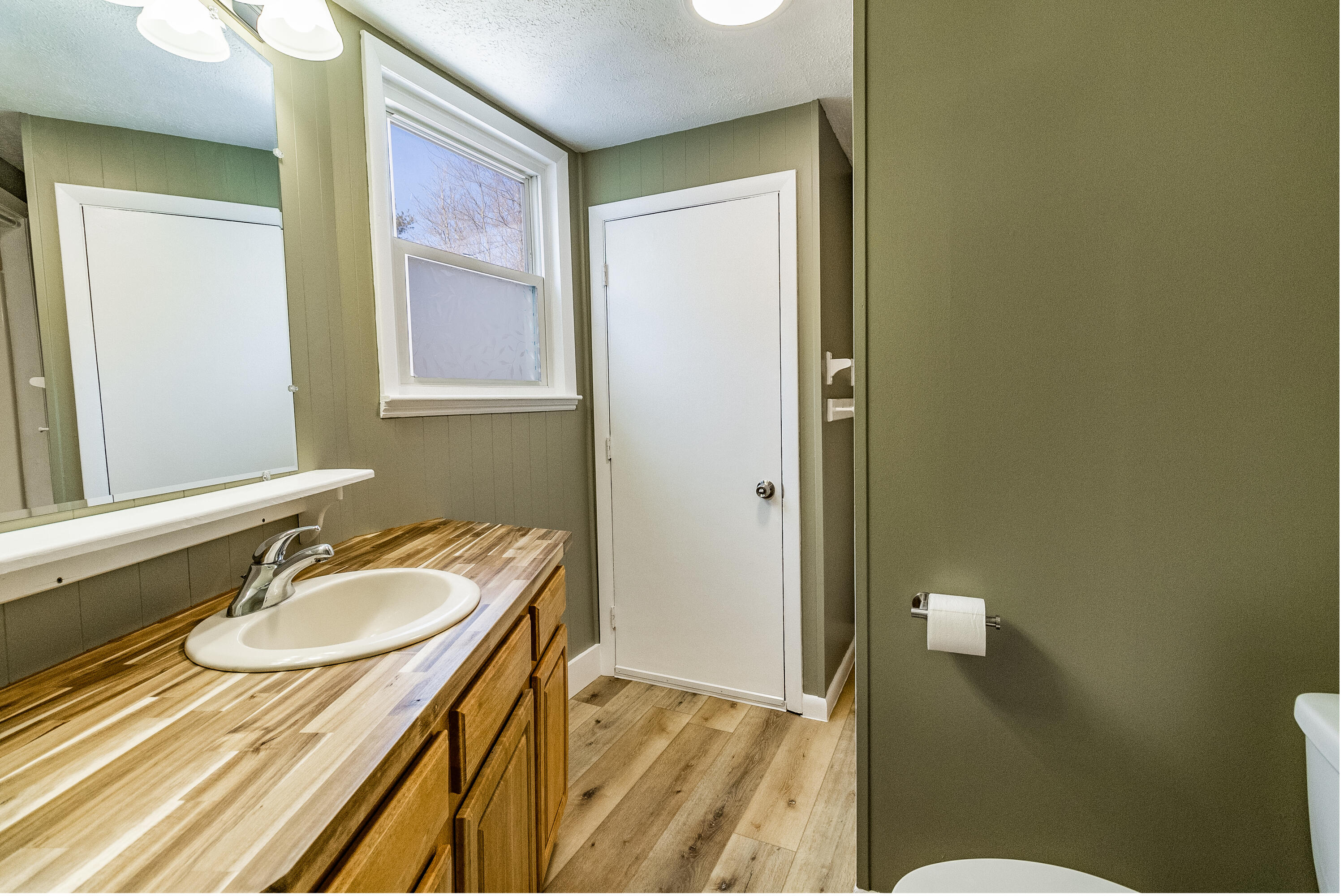88 Island Road Sabattus ME 04280