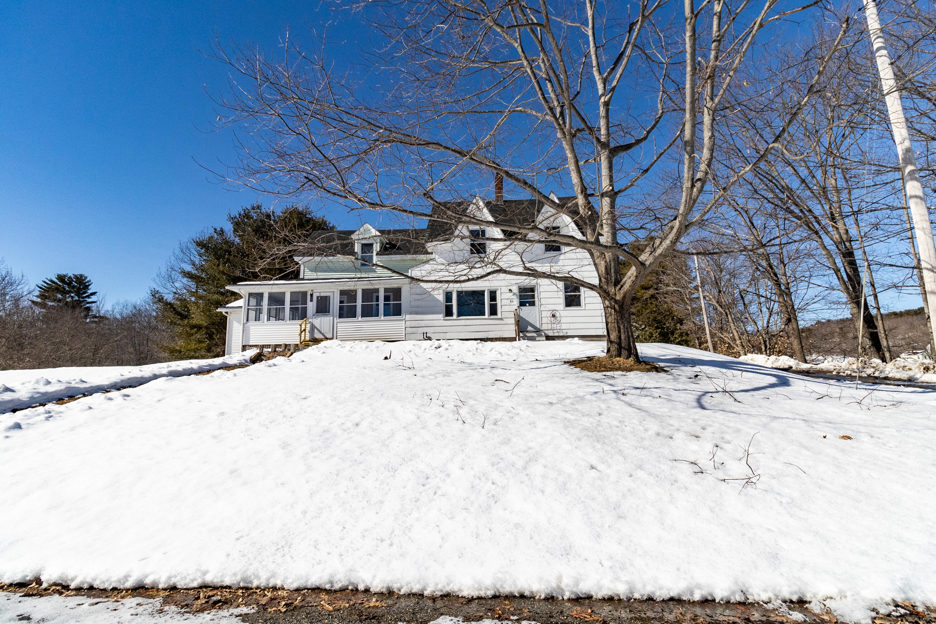 88 Island Road Sabattus ME 04280