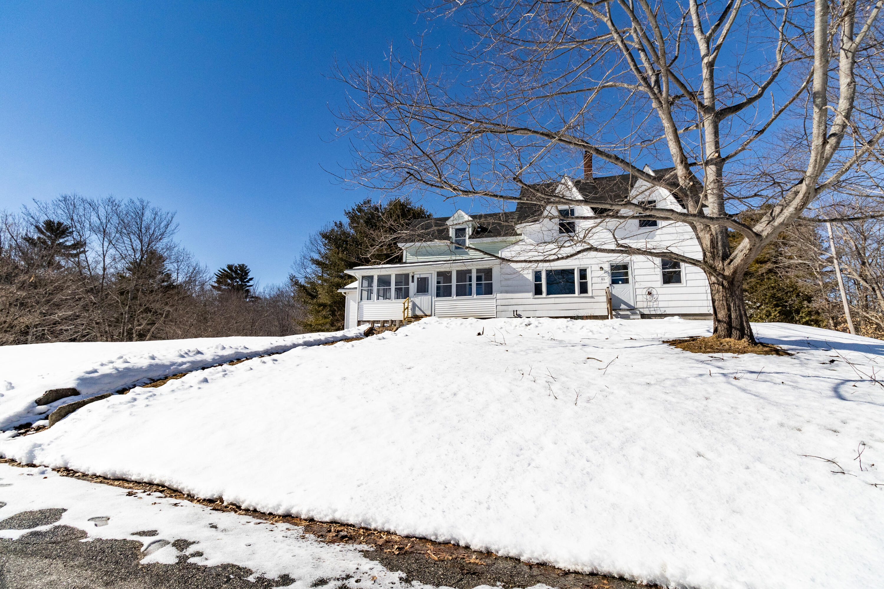 88 Island Road Sabattus ME 04280