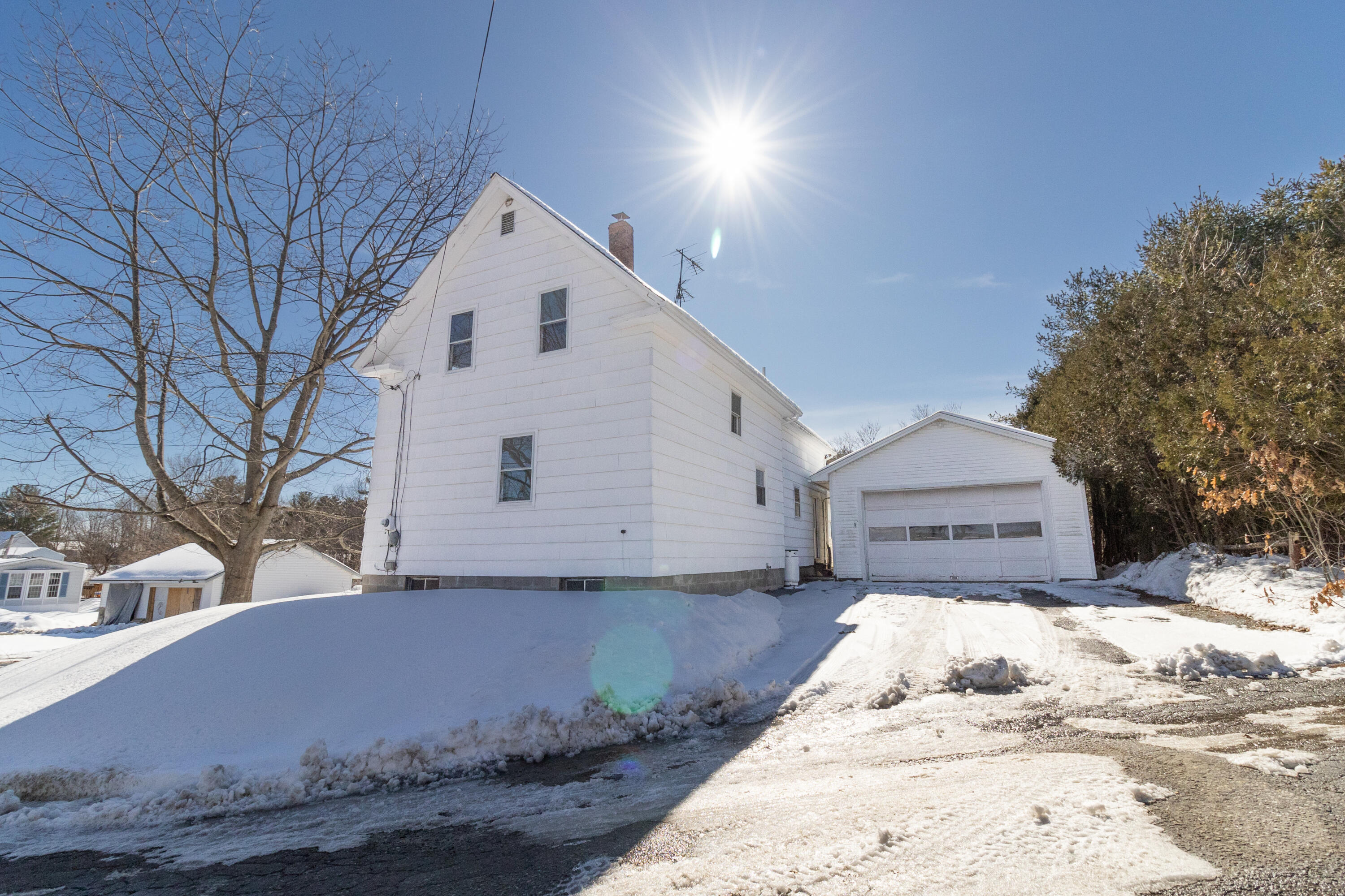 88 Island Road Sabattus ME 04280