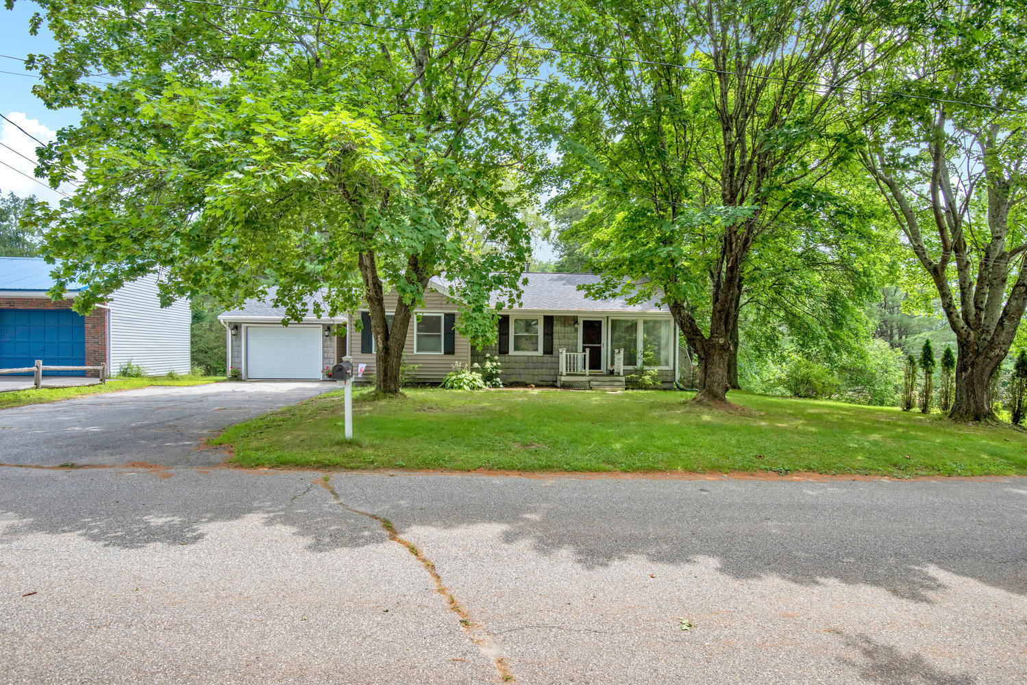 33 Ellis Street Lewiston ME 04240