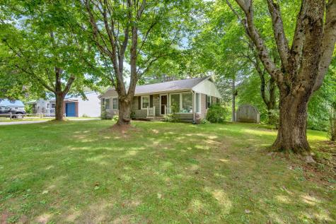 33 Ellis Street Lewiston ME 04240