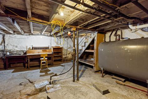 2058 N Belfast Avenue Augusta ME 04330