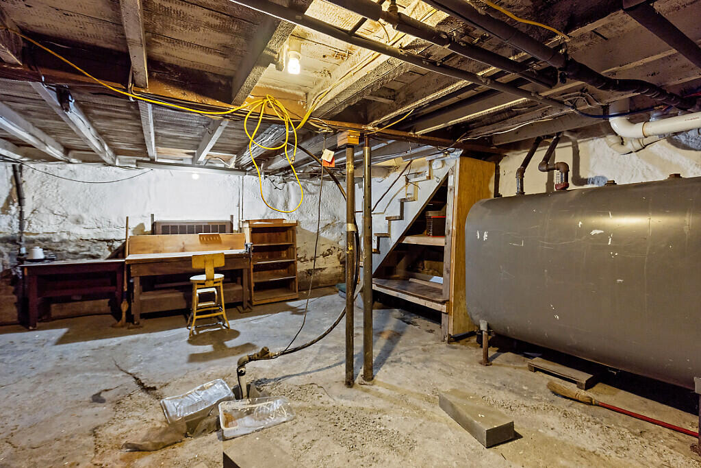 2058 N Belfast Avenue Augusta ME 04330