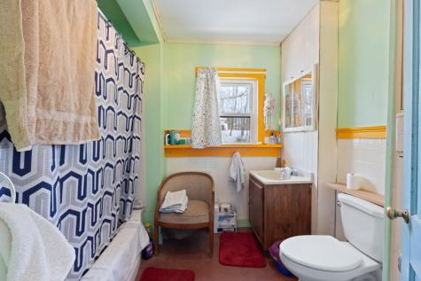 104 Memorial Drive Winthrop ME 04364