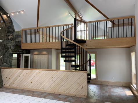 15 Cotton Lane Oxford ME 04270