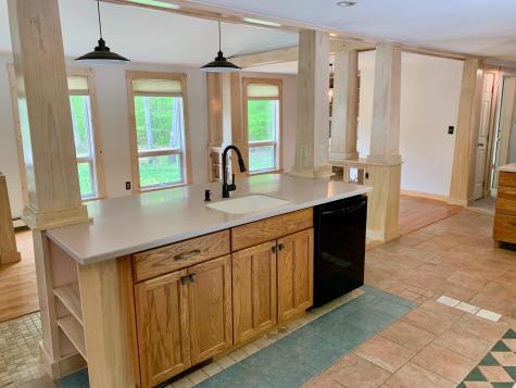 15 Cotton Lane Oxford ME 04270