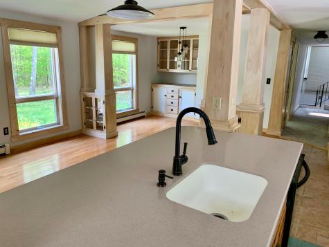 15 Cotton Lane Oxford ME 04270
