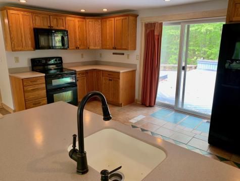 15 Cotton Lane Oxford ME 04270