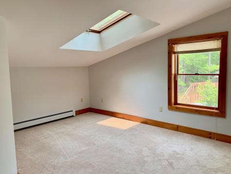 15 Cotton Lane Oxford ME 04270