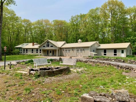 15 Cotton Lane Oxford ME 04270