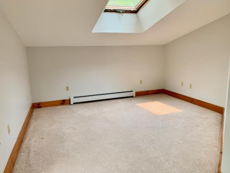 15 Cotton Lane Oxford ME 04270