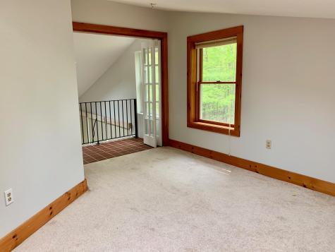 15 Cotton Lane Oxford ME 04270