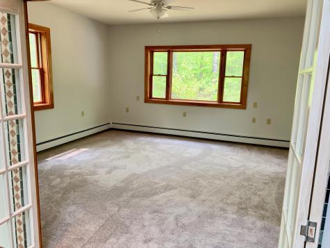 15 Cotton Lane Oxford ME 04270