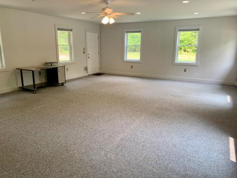15 Cotton Lane Oxford ME 04270